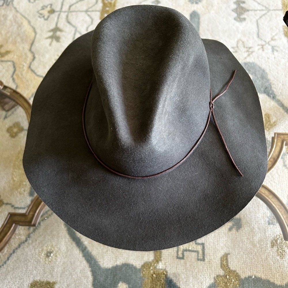 Peter Grimm Gray Zima Hat with Brown Leather Band 100% wool Women or Men’s
